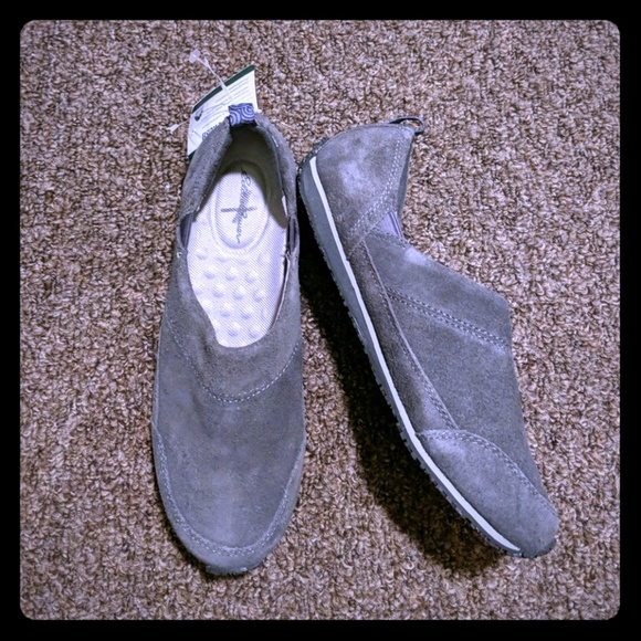 Eddie Bauer suede sneaker Gray 9